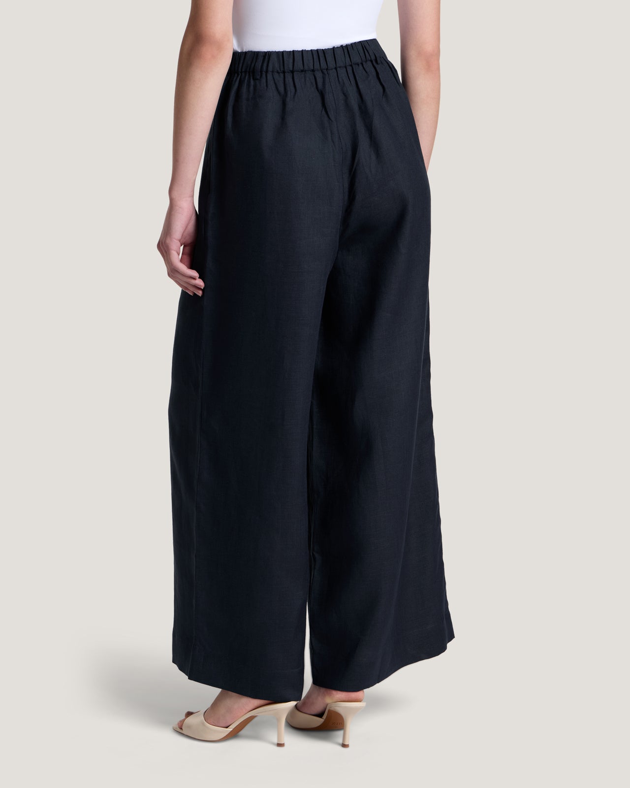 Women Isla Trouser